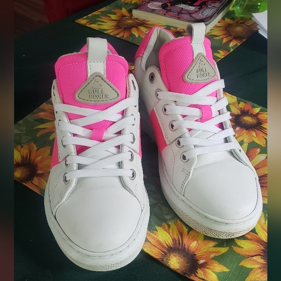 Bull Boxer pink and white size 7 women's leather shoes / sneakers Neon 80s style - Picture 11 of 11